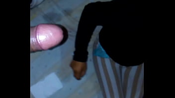 Karina mamando y tragando semen 1 3