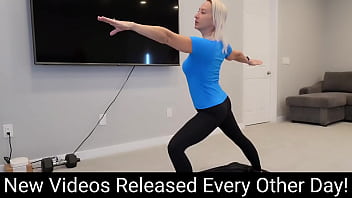 Easter bunny finds golden cum egg for savory surprise fucktacular e68 free video