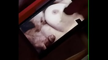 Cumming to me cumming on my wife