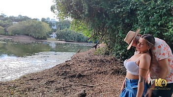 Follando con mara al lado del lago de mi condominio