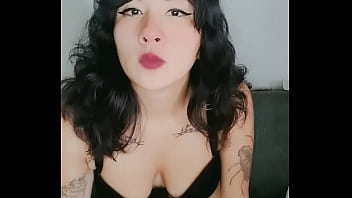 Cachonda frente a la cámara