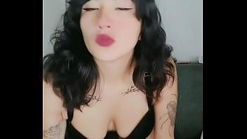 Cachonda frente a la cámara