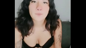 Cachonda frente a la cámara