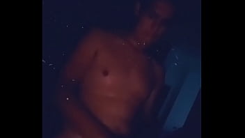 Rica cogida en lo obscuro