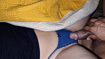 Que rica panocha tiene mi hermanastra