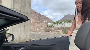 Fucked a slut in public in a convertible