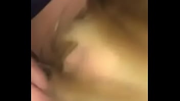 Gordita caliente mamando