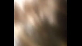 Gordita caliente mamando