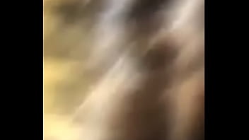 Gordita caliente mamando