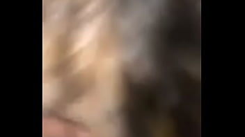 Gordita caliente mamando