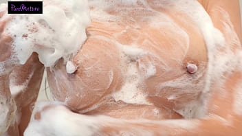 Jamie michelle cleans up trainer's sweaty cock