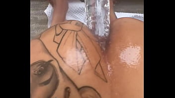 Still that pretty little pain freak drop a if you wanna fill these holes