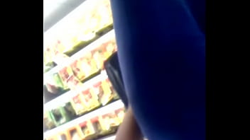 De azul en el mercado