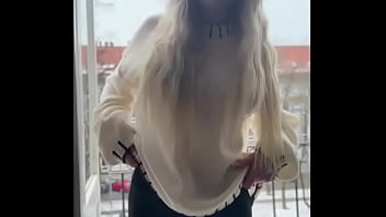 Sometimes less clothes compliments them