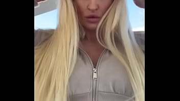 Sometimes less clothes compliments them