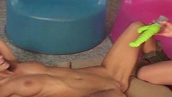 Lesbianteenvibration