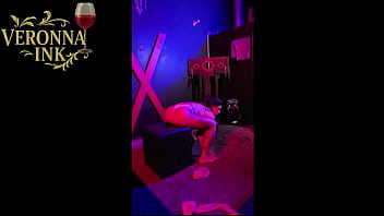 Misteriosa no início sedutora no final essa é veronna ink