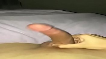 Dura En La Cama Masturbacion thumbnail