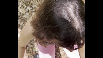 Pas le temps de bavarder y'a du monde qui se balade dans la forêt avec ce