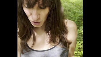 Pas le temps de bavarder y'a du monde qui se balade dans la forêt avec ce