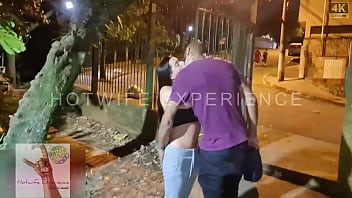 Casada safada e insaciável não resiste ao tesão avassalador do amante comedor pauzudo e fode gostoso em plena praça pública Casada safada e insaciável não resiste ao tesão avassalador do amante comedor pauzudo e fode gostoso em plena praça pública