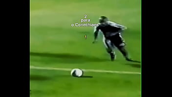 Edilson capetinha punindo as garotas espanholas no morumbi