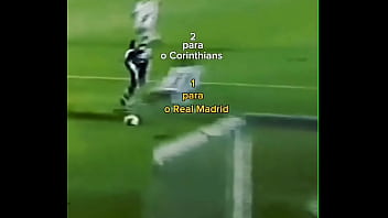 Edilson capetinha punindo as garotas espanholas no morumbi