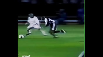 Edilson capetinha punindo as garotas espanholas no morumbi