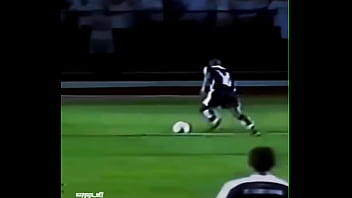 Edilson capetinha punindo as garotas espanholas no morumbi