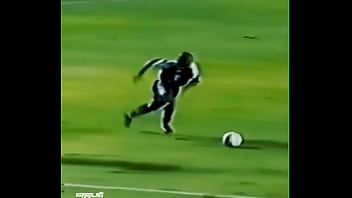 Edilson capetinha punindo as garotas espanholas no morumbi Edilson capetinha punindo as garotas espanholas no morumbi