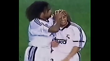 Edilson Capetinha Punindo As Garotas Espanholas No Morumbi thumbnail