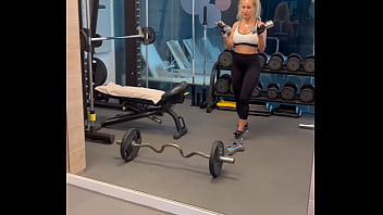 Coucou les zamours suite de mon séjour en espagne direction la salle