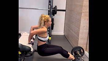 Coucou les zamours suite de mon séjour en espagne direction la salle