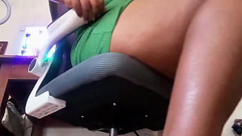 Delícia sentir uma rola grande na minha buceta de crente