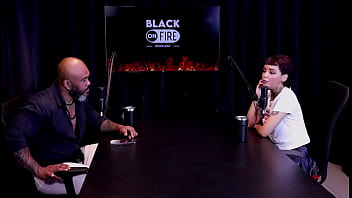 Pediu para socar uma bola de tênis no cu quer ter liberdade financeira e em quem ela mama senta ou passa annie clementine watch sheer red