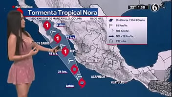 Emily quiñones en sexy vestido rosa