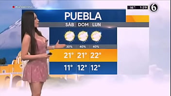 Emily quiñones en sexy vestido rosa