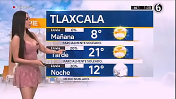 Emily quiñones en sexy vestido rosa