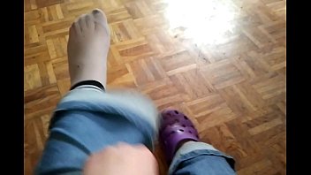 Hausarbeit kann auch für fetischisten sehr interessant und geil sein