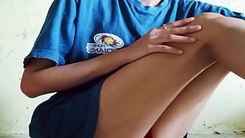 Indian Virgin Girl Showed By Putting Finger In Her Pussy thumbnail