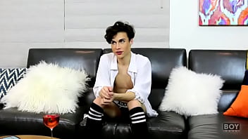 Glamorous Twink Likes It Kinky thumbnail