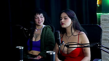 Se tornou famosa na cidade o pai viu seu vídeo pelada levou cuspida a buceta não aguenta sexo forte e o ex faroraf & emilly lima watch sheer red