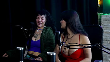 Se tornou famosa na cidade o pai viu seu vídeo pelada levou cuspida a buceta não aguenta sexo forte e o ex faroraf & emilly lima watch sheer red