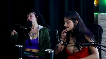 Se tornou famosa na cidade o pai viu seu vídeo pelada levou cuspida a buceta não aguenta sexo forte e o ex faroraf & emilly lima watch sheer red