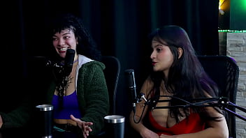 Se tornou famosa na cidade o pai viu seu vídeo pelada levou cuspida a buceta não aguenta sexo forte e o ex faroraf & emilly lima watch sheer red