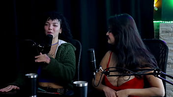 Se tornou famosa na cidade o pai viu seu vídeo pelada levou cuspida a buceta não aguenta sexo forte e o ex faroraf & emilly lima watch sheer red