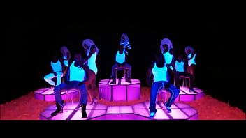 Nicki Minaj Super Bass thumbnail