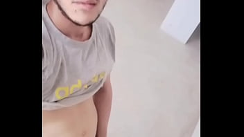 Autocomplacencia esperando que una hermosa mujer venga a comerme