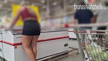 Seguindo a bruna silva hotwife no mercado