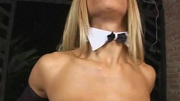 Blonde Tranny Babe Gets Naked And Tugs On Her Penis thumbnail